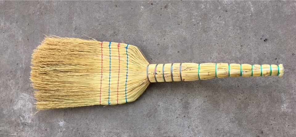 Веник д/уборк. сорго 5-ти прошивной 870мм