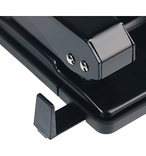 Дырокол Berlingo "Universal" 30л., металлический, черный, с линейкой