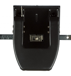 Дырокол Attache Economy до 30 листов, с линейкой, цвет черный