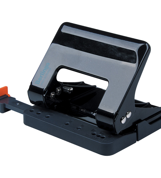 Дырокол энергосберегающий Berlingo "Smart Technology" 15л., металлический, фиксатор, линейка, черный