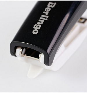 Мини-степлер №10 Berlingo "Blitz" до 10л., пластиковый корпус, черный