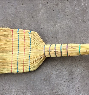 Веник д/уборк. сорго 5-ти прошивной 870мм